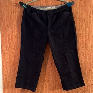 Dockers denim Capri jeans.